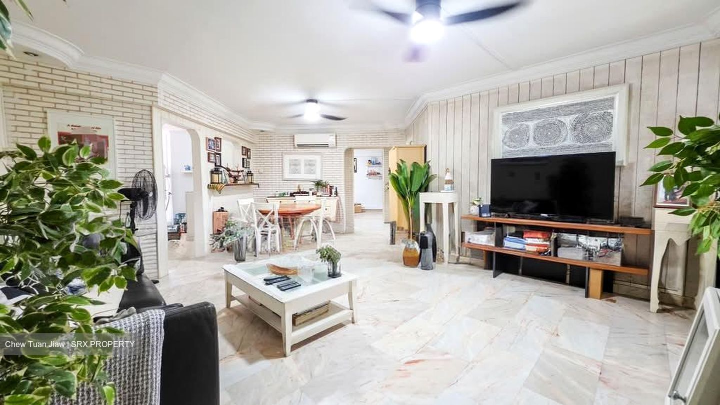 Blk 708 Hougang Avenue 2 (Hougang), HDB 4 Rooms #557857221